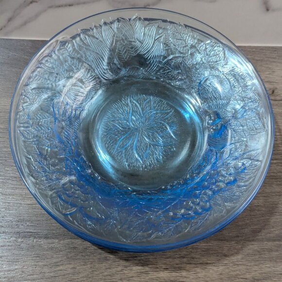 KIG Indonesia Ice Blue Glass Bowls Embossed 8.5” Fruit Pattern garden party - Picture 4 of 7